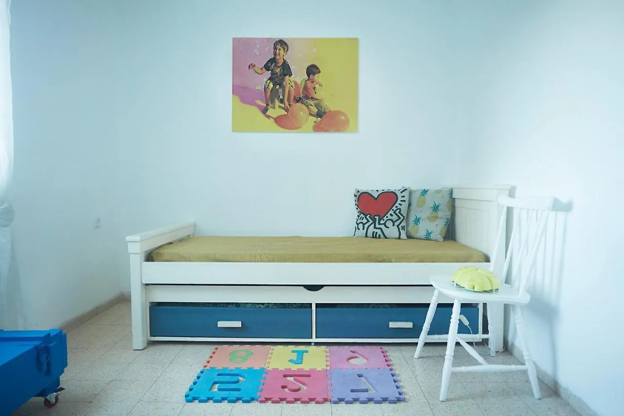 펜션 Alice Gallery House 하이파
