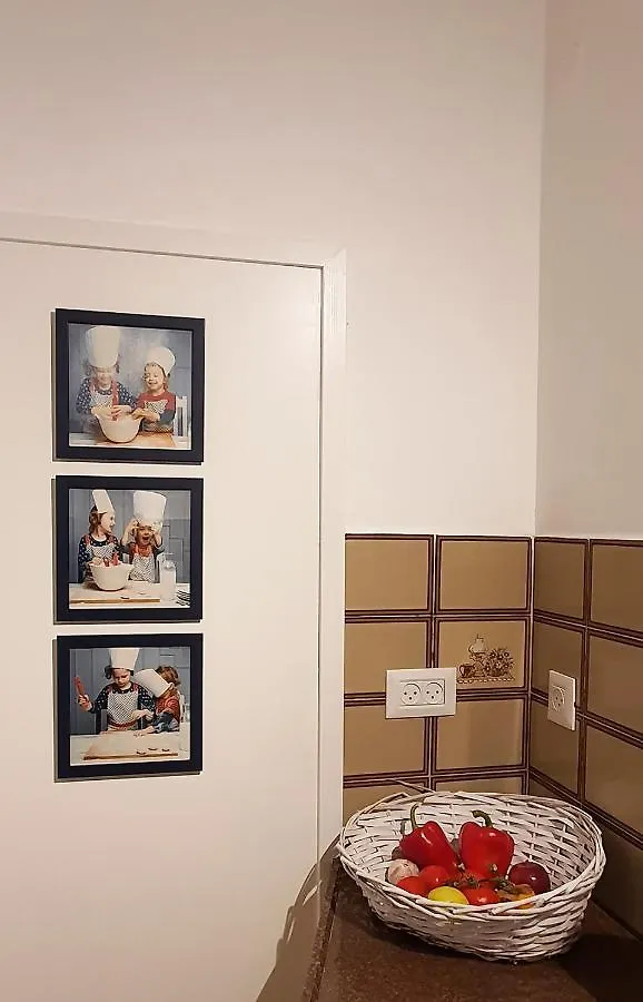 Alice Gallery House Haifa Holiday home